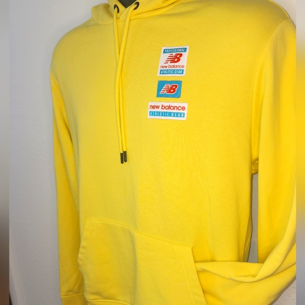 Men's Small New Balance Yellow Athletic Gear Hoodie - Picture 2 of 6